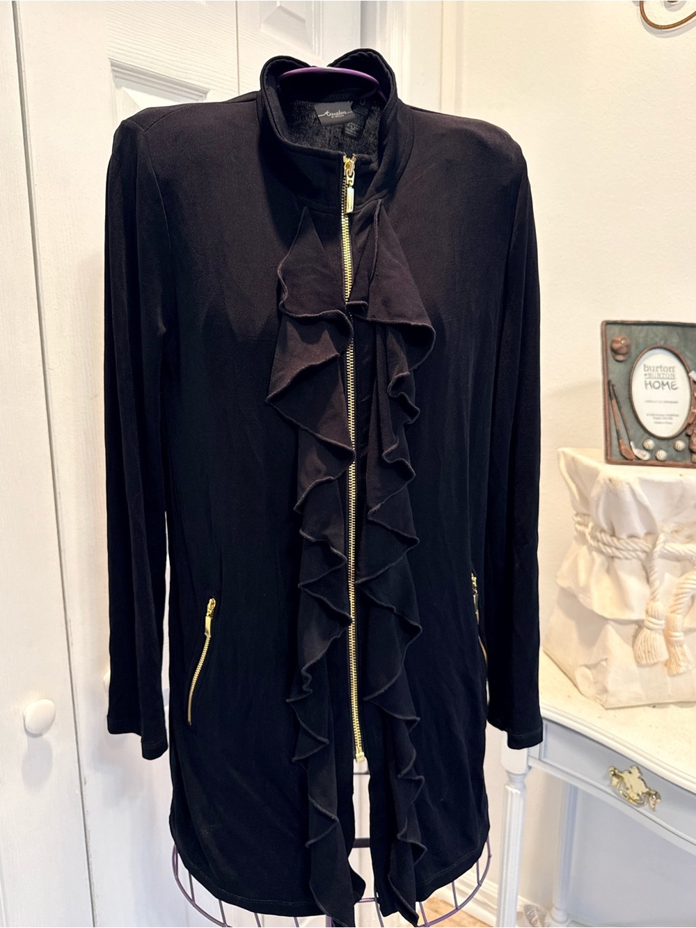 Chico’s Sz 0 Regular Sz 4-6 Black Ruffle Zip-Front Women's Jacket Dressy Casual